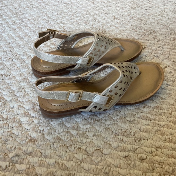 ☀️ Me Too - Heather sandals size 7 - Picture 2 of 3